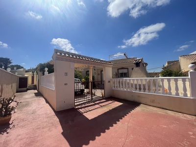 For Sale: 
Villa in Algorfa Beds: 3 Baths: 2 Price: 250,000€